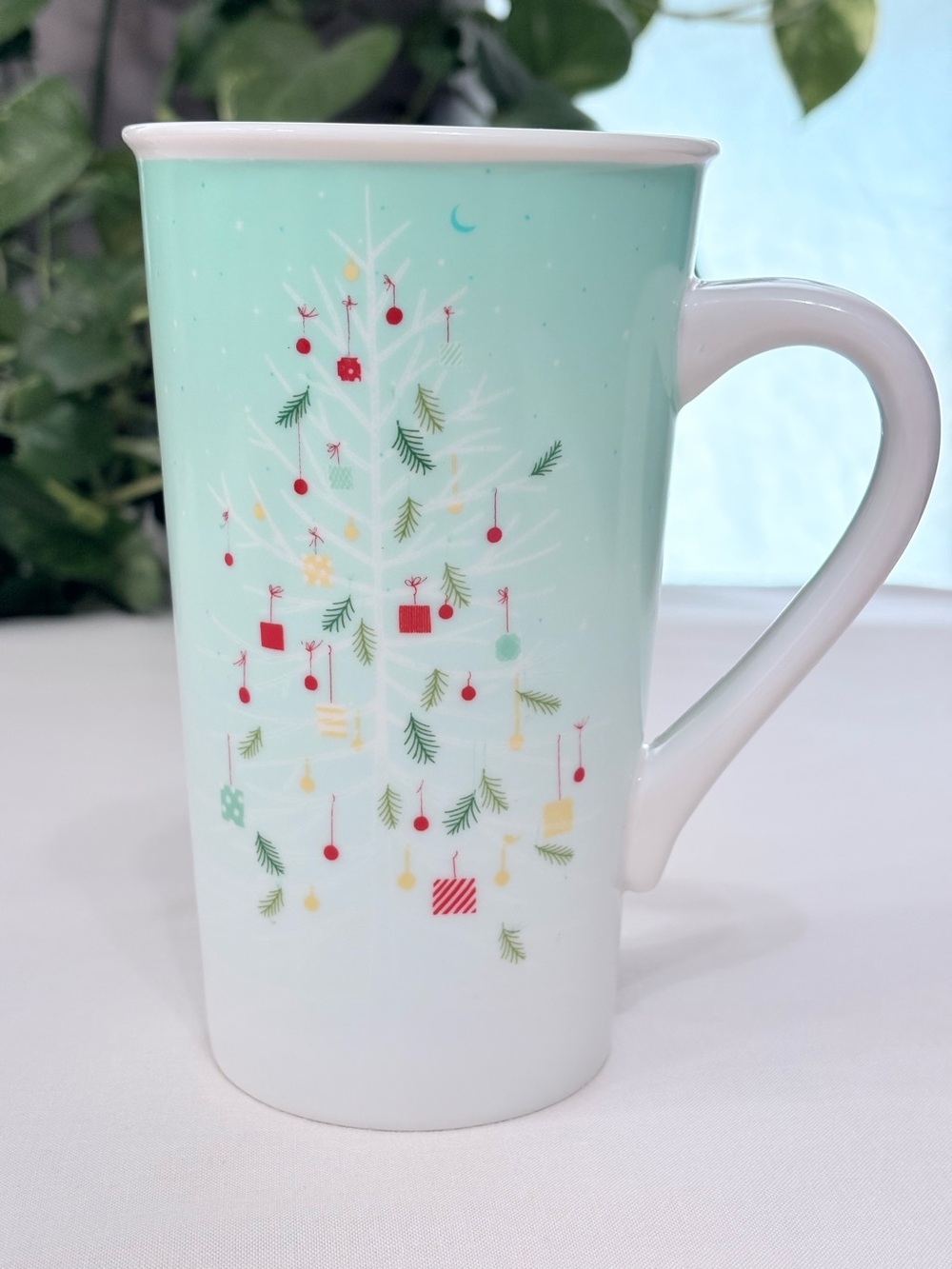 Starbucks 2019 Holiday Christmas Tree Ombré Coffee Mug 16 oz